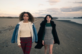 欧美海岸美女闺蜜图片写真